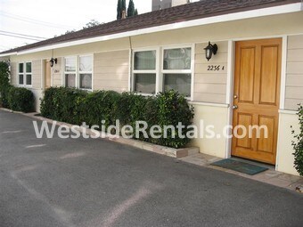 Primary Photo - 2236 N Ontario St