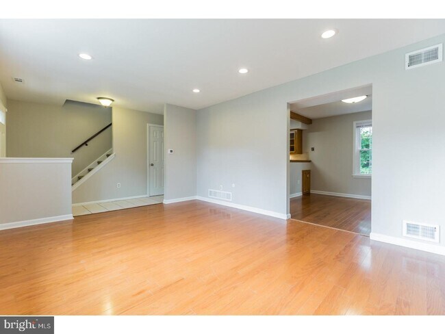 Building Photo - 109 Weybridge Ct