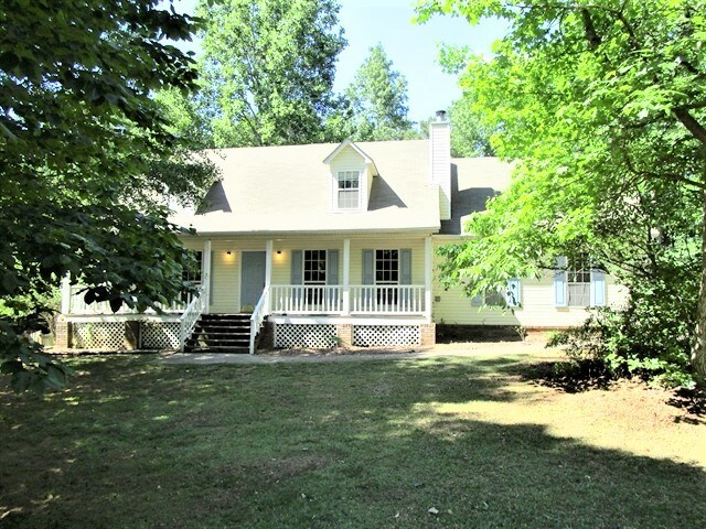 Primary Photo - 92 Nanette Drive