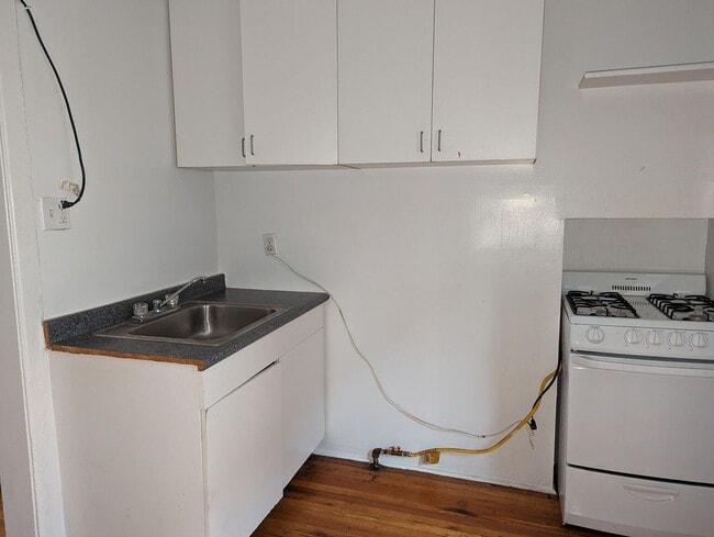 Building Photo - 2700 N Spaulding Ave
