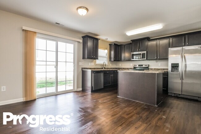Foto del edificio - 5004 Bee Balm Ct
