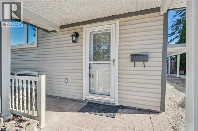 Building Photo - 74 Elm Ridge Dr