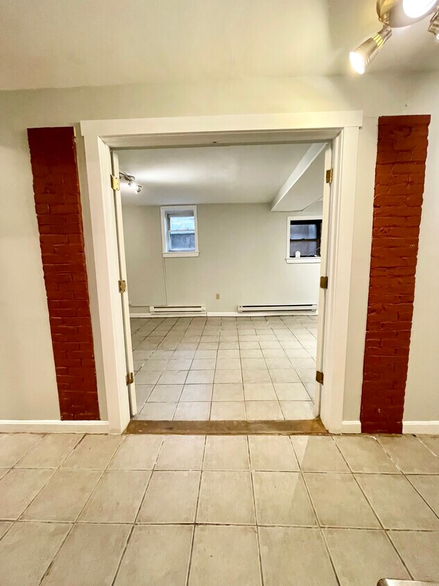 Primary Photo - 1536 Tremont St