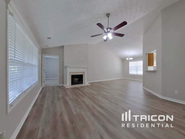 Building Photo - 115 Oakridge Court Douglasville GA