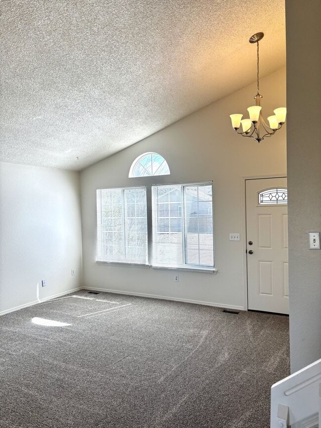 Building Photo - Stunning 3 bed 3 bath rental home in Highlands Ranch CO 80126 available 4-1-2026