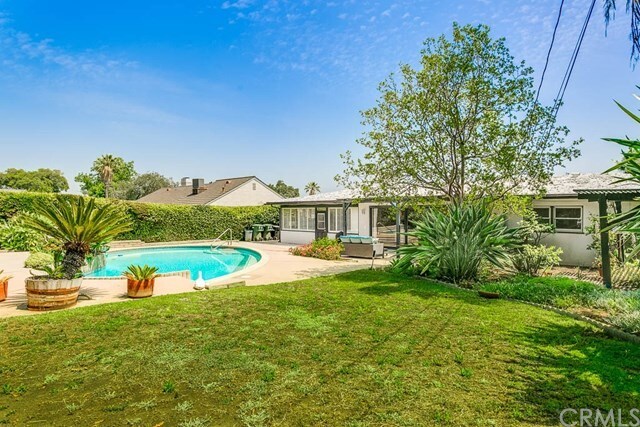 Foto del edificio - 475 Oxford Dr