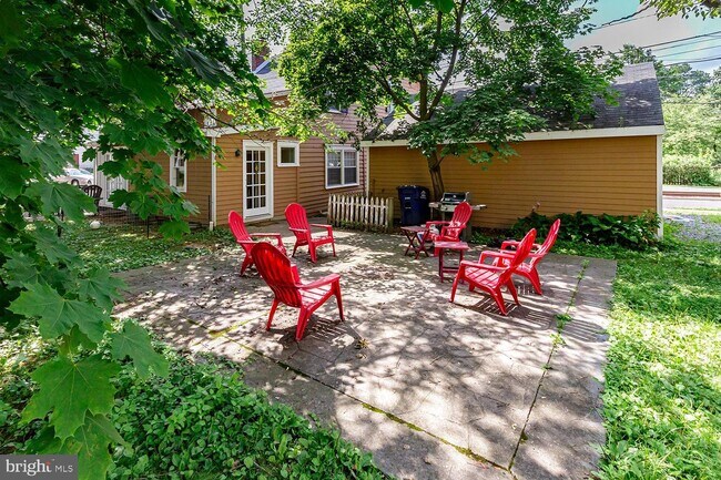 Foto del edificio - 32 E 3rd St