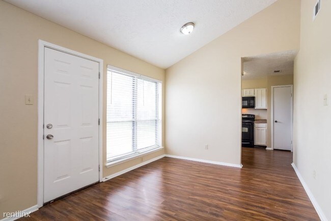 Building Photo - 4103 Pinebridge Ln