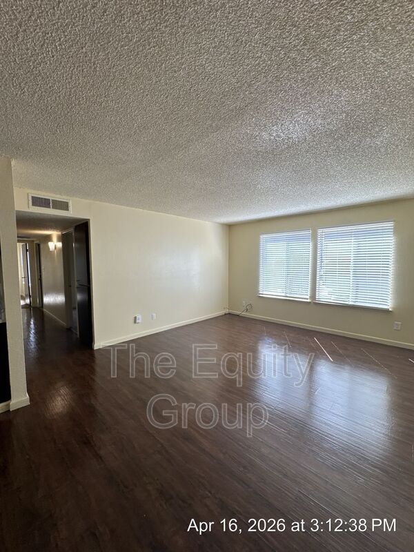 Foto del edificio - 3537 W Campus Ave.