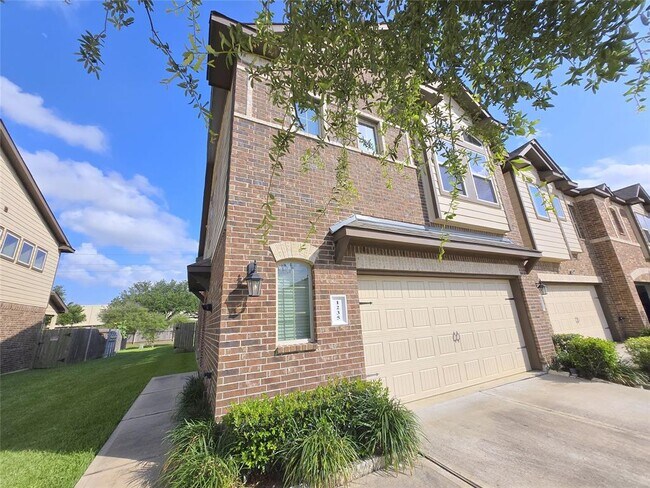 Foto del edificio - 1235 Citruswood Trail Ln