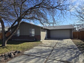 Building Photo - 10551 Glen Ellyn Ct