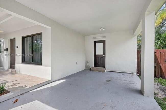 Foto del edificio - 606 N 28th Ave