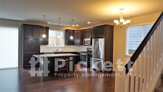Building Photo - North Kitsap 3 Bedroom in Beautiful Vinlan...
