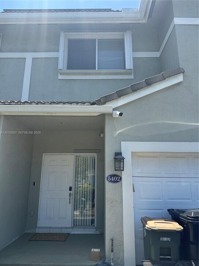 Foto del edificio - 5402 Pointe Villa Dr