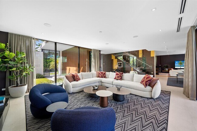 Foto del edificio - 4585 Nautilus Dr