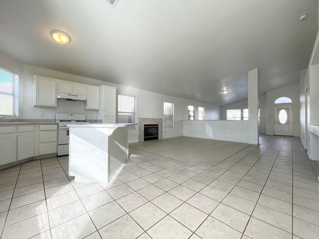 Building Photo - 5561 Olympic Spirit Ln