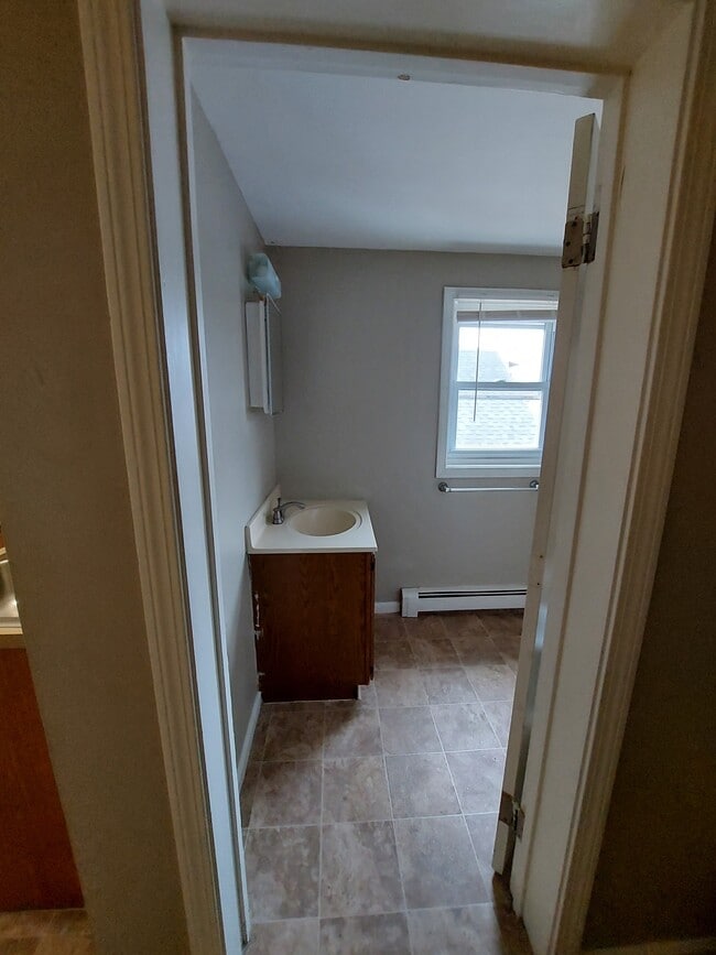 Building Photo - 167 Merrimack St