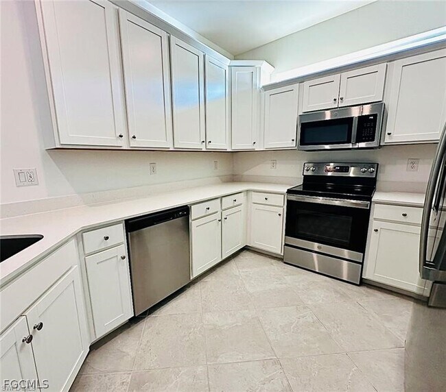 Building Photo - 9083 Leatherwood Loop