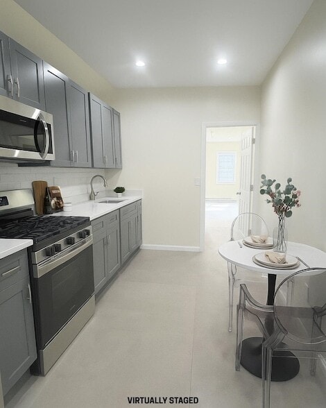 Primary Photo - 566 Newark Ave