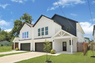 Building Photo - 7411 Charlie St