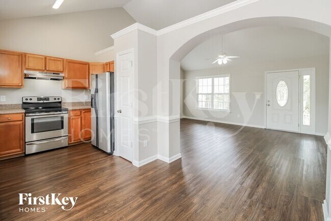 Foto del edificio - 422 Twin Valley Dr
