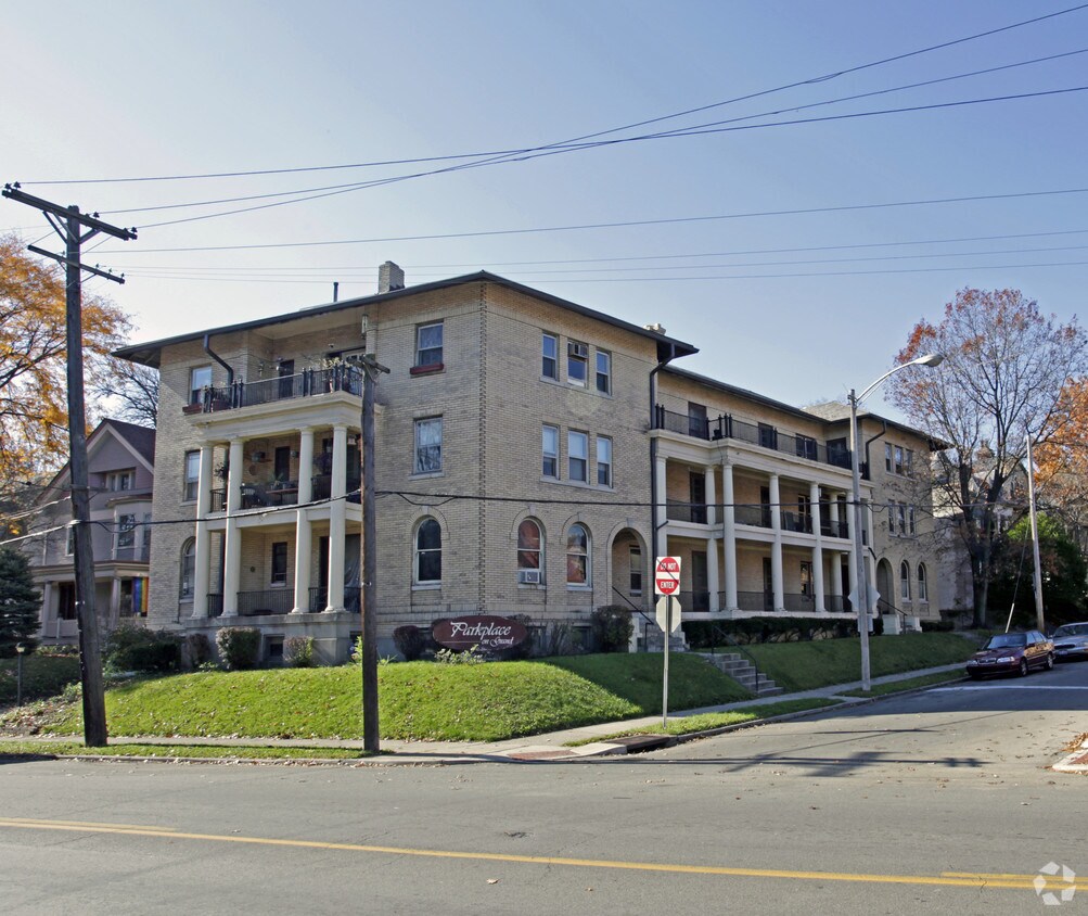 Primary Photo - Park Place on Grand
