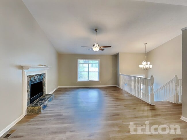 Building Photo - 205 Farmington Trce