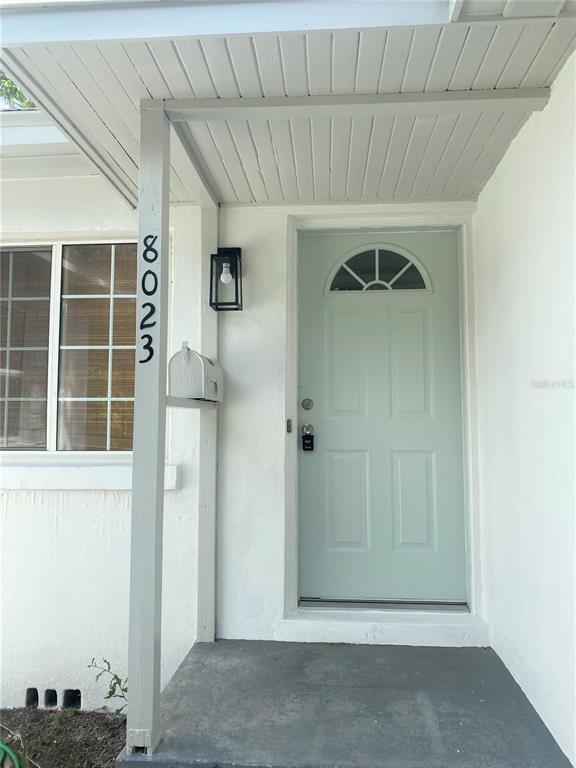 Foto del edificio - 8023 Country Club Rd N