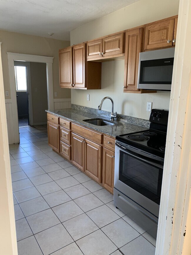 Foto del edificio - 18 Lakewood St