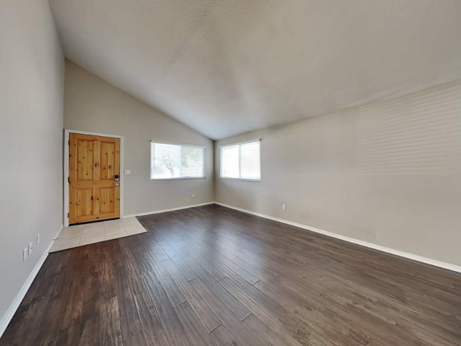 Building Photo - 27848 Crosspath Ave