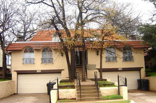 Foto del edificio - 1104-1110 N Bradley Ave