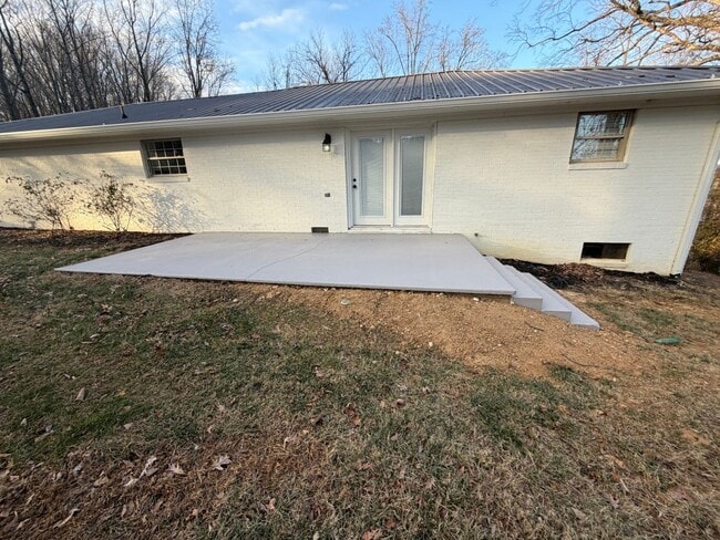 Building Photo - 2 bedroom/1 bath home in West Morristown