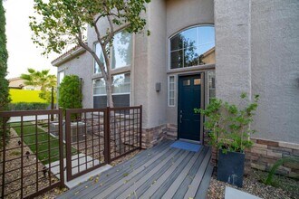Building Photo - 1352 Fox Acres Dr