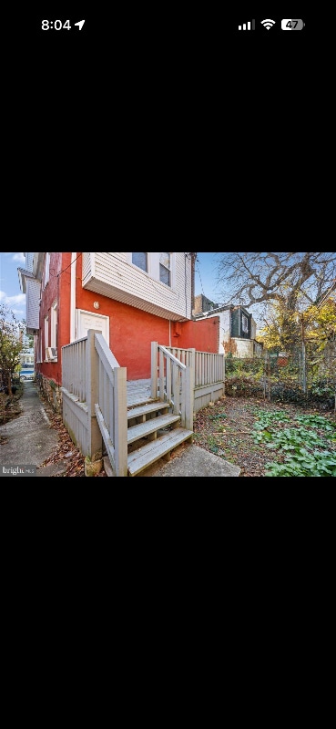 Building Photo - 109 W Logan St