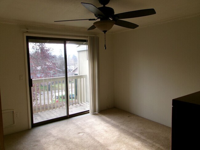 Foto del edificio - 2 Bedroom Condo