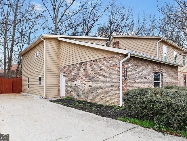 Foto del edificio - 2589 Fieldstone View Ln SE