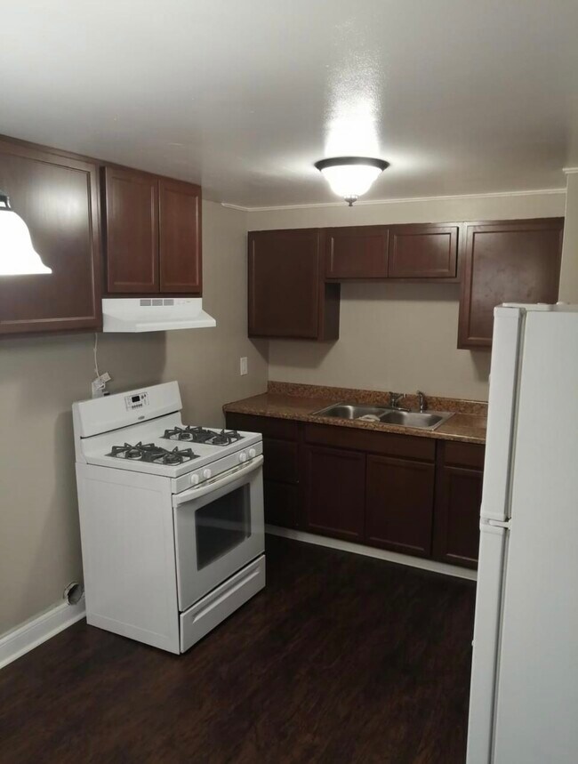 Foto del edificio - 3208 Corby Blvd