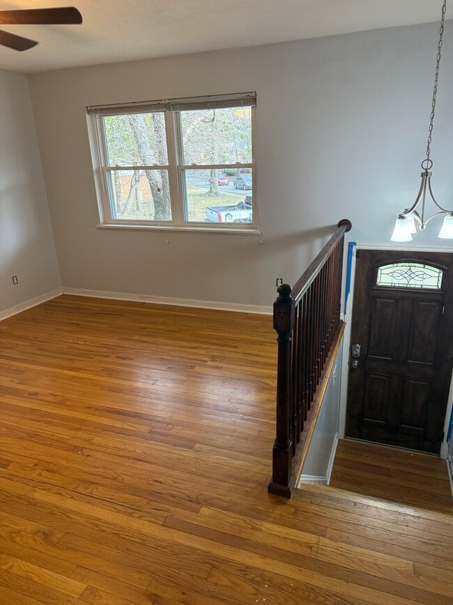 Photo - 1815 Tennyson Dr House