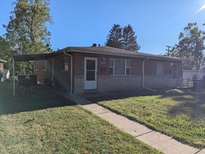 Building Photo - 9968 Sue Ct