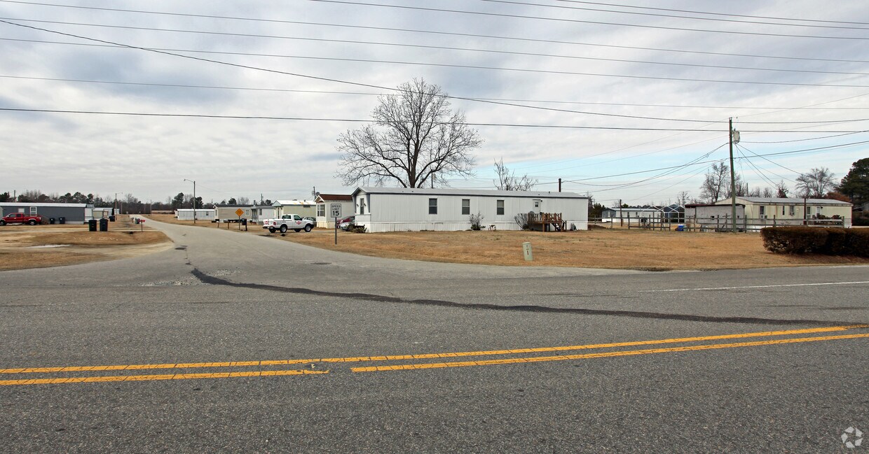 Gaines MH Park Apartments in Benson, NC