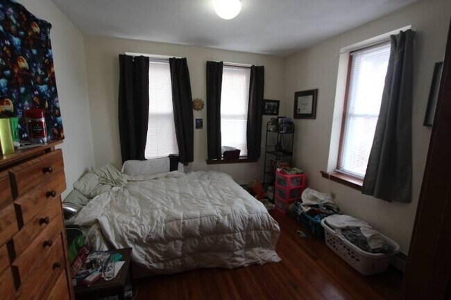 Building Photo - 3.0 bedroom in Cambridge Massachusetts 02139