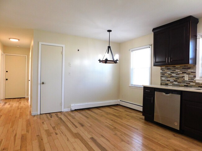 Foto del edificio - 26 Dayton Rd