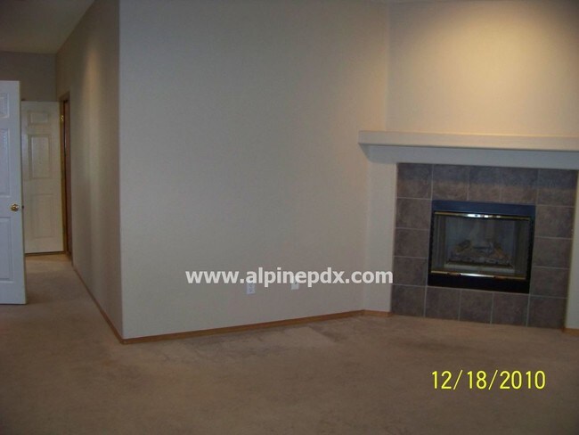 Building Photo - 2845 SW 176th Ave