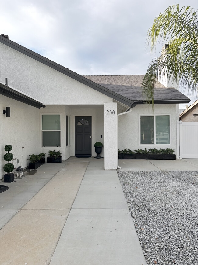 Photo - 238 Sunny Halo Ct Townhome