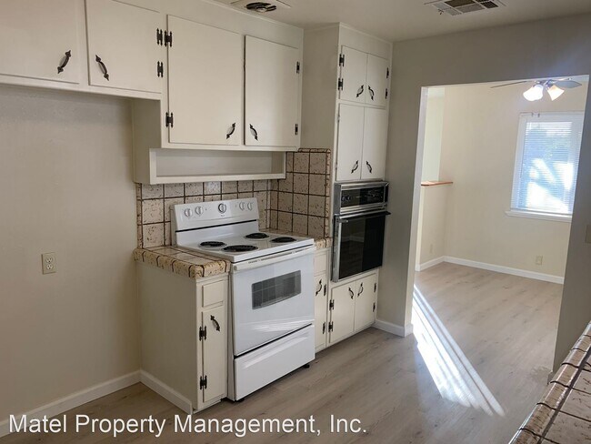 Foto del edificio - 3 br, 1 bath House - 1132 MANOR DR