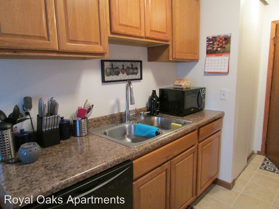 Foto principal - 249-249 99th Ave NE