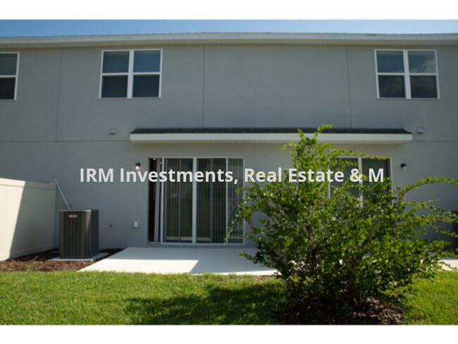 Building Photo - BRAND NEW!! townhouse ready for move in!!