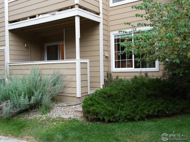 Building Photo - 4879 White Rock Cir