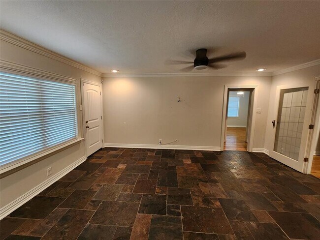 Foto del edificio - 5535 Berry Creek Dr