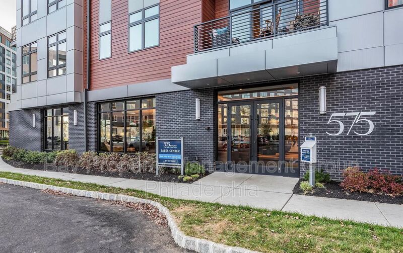 Primary Photo - 575 S Goddard Blvd